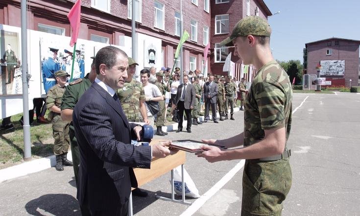 Михаил Бабич принял участие в церемонии закрытия лагеря «Гвардеец» в Пензе