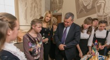 Участникам окружной выставки «МастерОК» вручены дипломы лауреатов