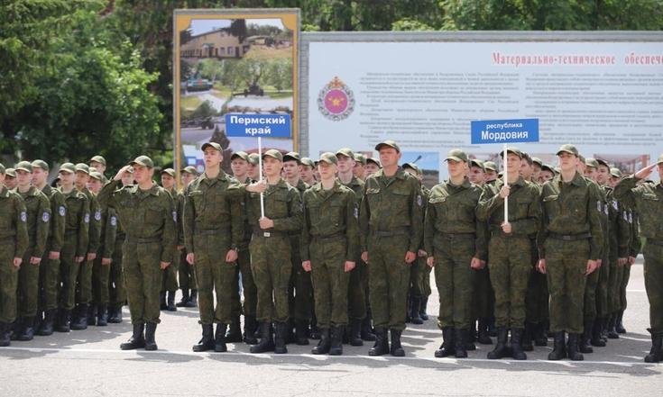 Открыта первая смена юнармейского оборонно-спортивного лагеря «Гвардеец»