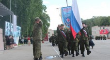 Постигать азы армейской жизни начали участники второй смены Юнармейского оборонно-спортивного лагеря «Гвардеец»