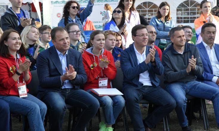Игорь Комаров посетил молодежный форум «iВолга 2.0» в Самарской области